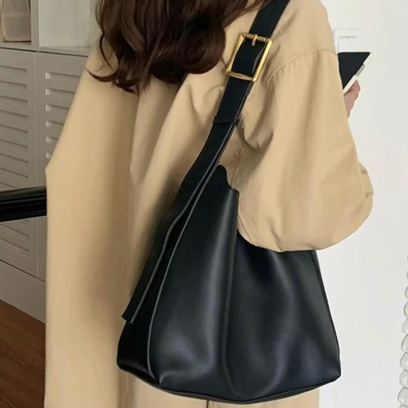 Glamour Shoulder Bag